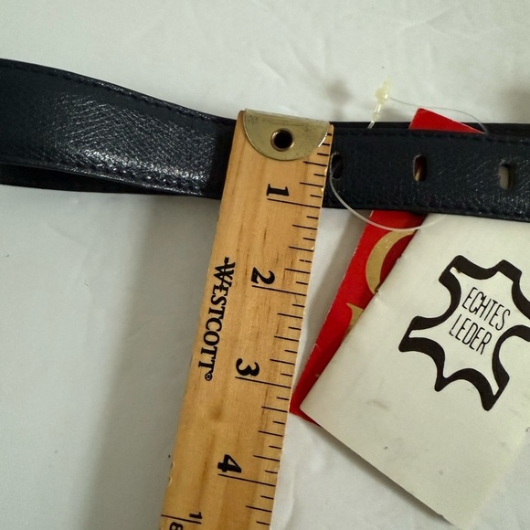 NWT Escada Guertel Designer Luxury Black Leather Belt Gold Buckle Women Size 42